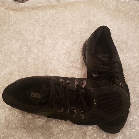 Women's Nike Air Max Plus Running Sneakers - Picture 2 of 10